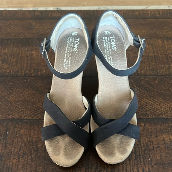 Toms Shoes - Toms wedges